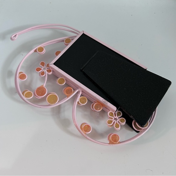 Pink butterfly metal photo frame - Picture 4 of 8